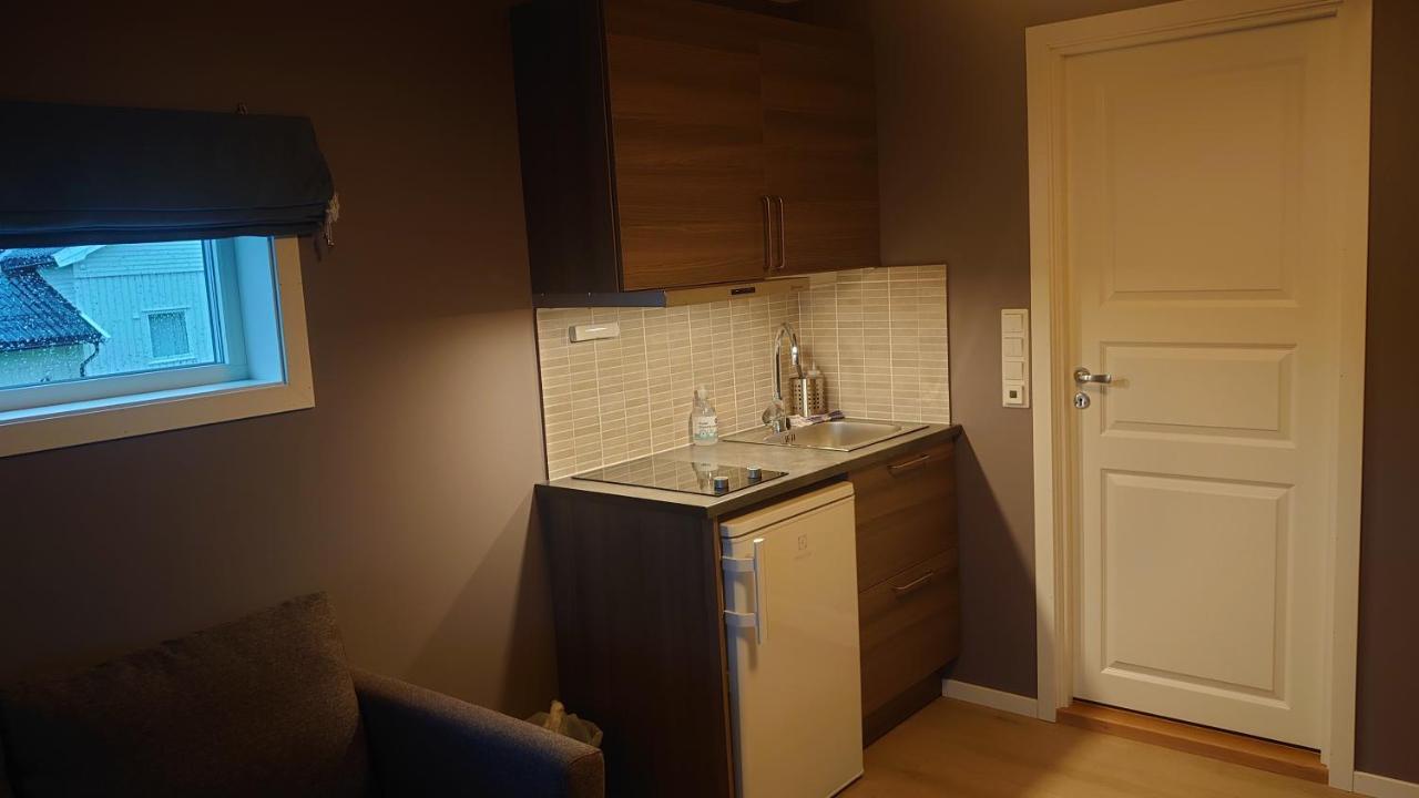 Pa Hjornet Gjestehus Skjervoy Exteriér fotografie
